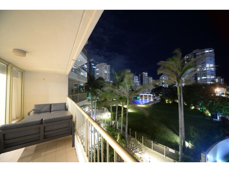 34/1 Serisier Ave, Main Beach QLD 4217