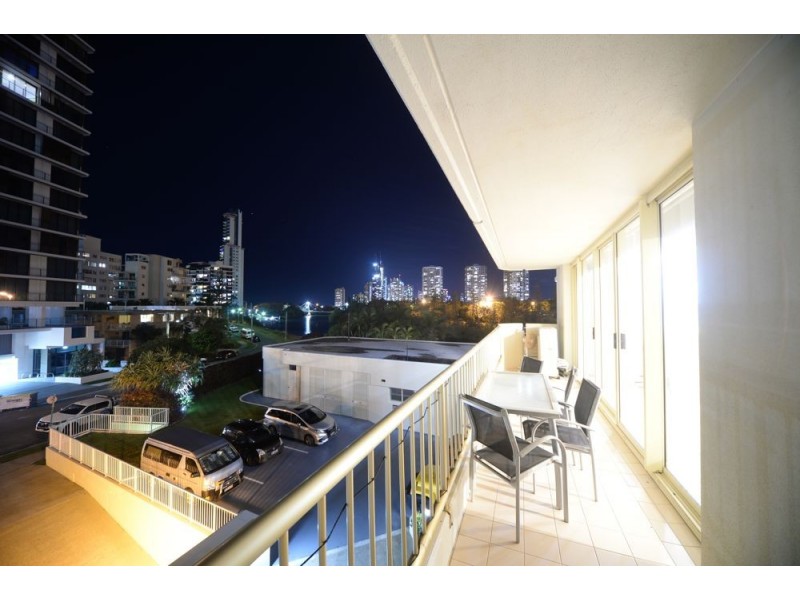 34/1 Serisier Ave, Main Beach QLD 4217