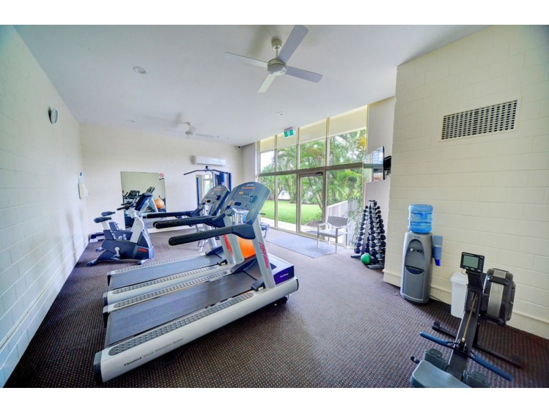 34/1 Serisier Ave, Main Beach QLD 4217