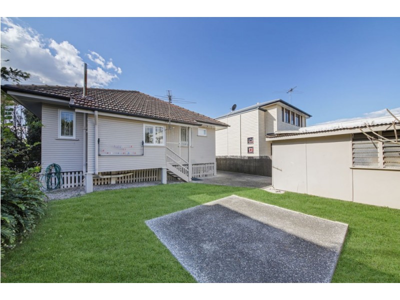 384 Rode Road, Chermside QLD 4032