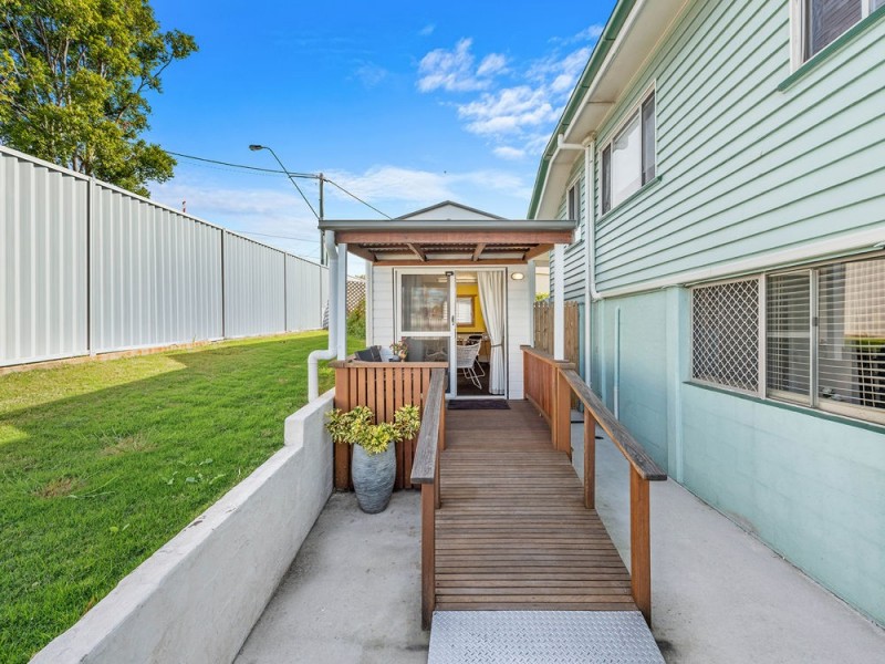 2 McFadden Street, Wynnum QLD 4178