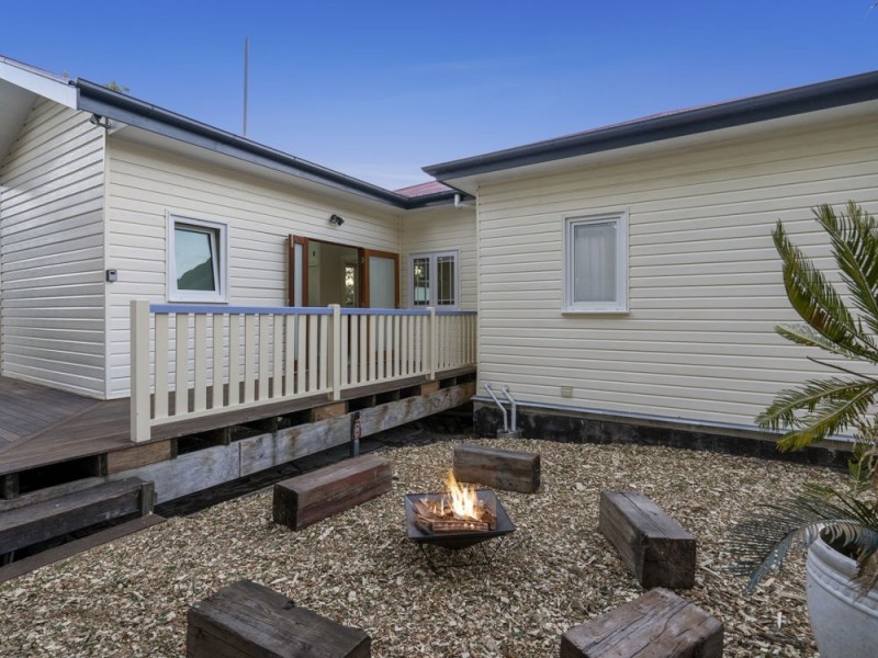 1 Pavonia Street, Ashgrove QLD 4060