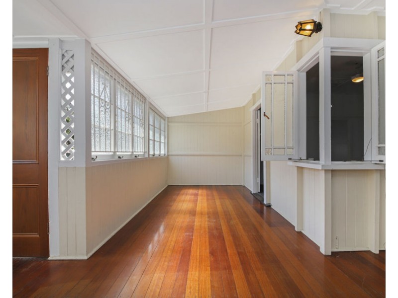 42 Alderson Street, Newmarket QLD 4051