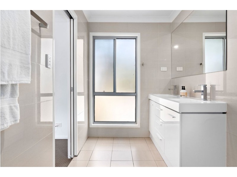 7A Norm Street, Kenmore QLD 4069