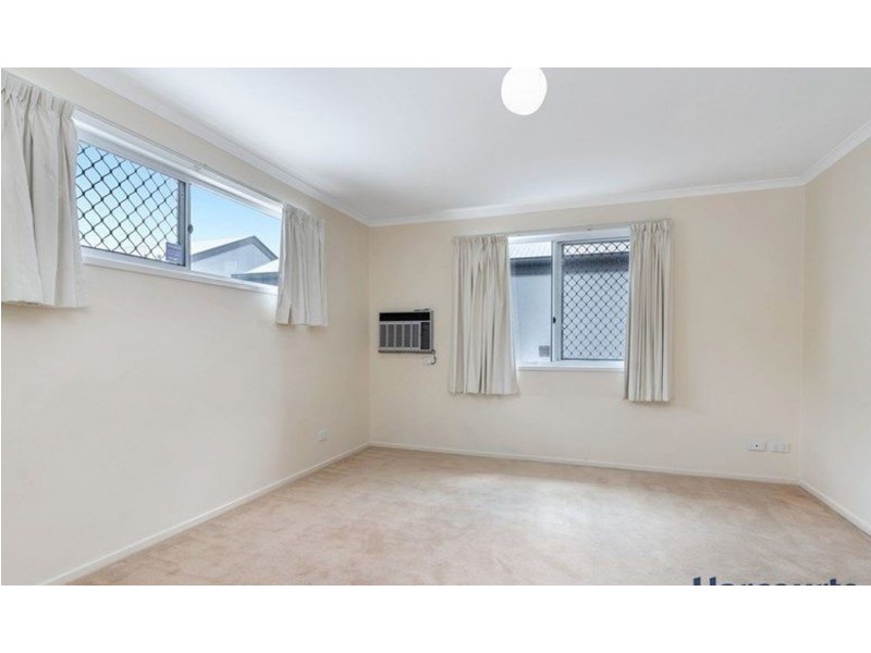 33 Wolseley Street, Woolloongabba QLD 4102