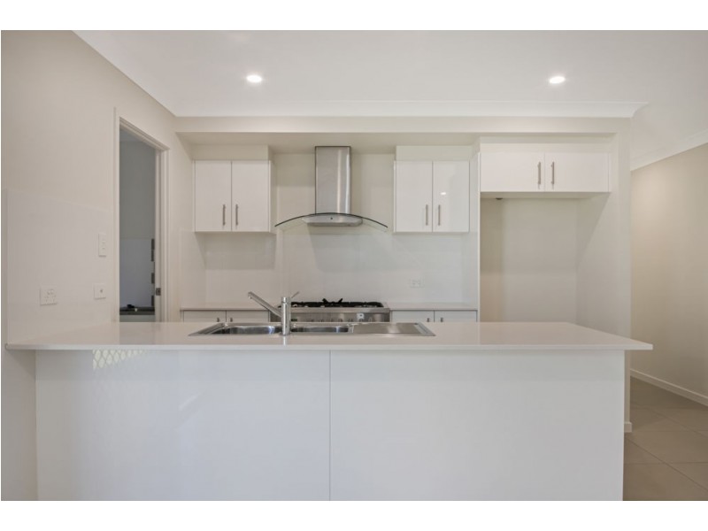 15 Darrau Aveune, Yarrabilba QLD 4207