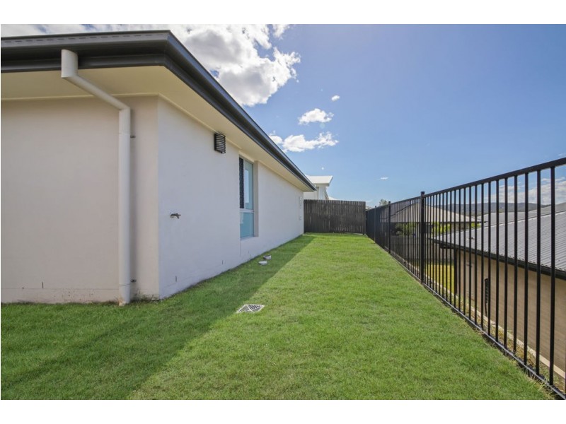 15 Darrau Aveune, Yarrabilba QLD 4207