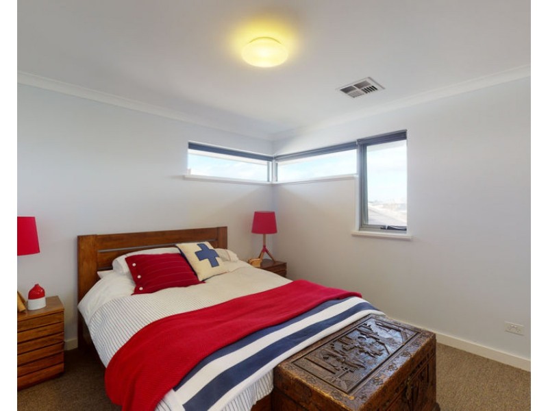 4 Larvotto Turn, Burns Beach WA 6028