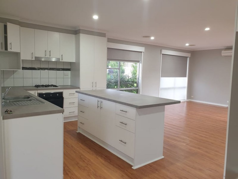 34 Hawthorn Crecent, Churchill VIC 3842