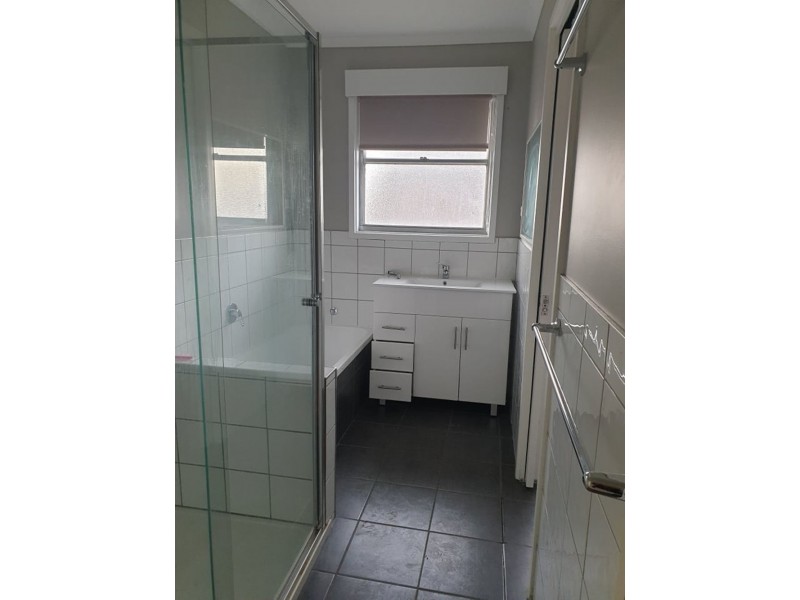 34 Hawthorn Crecent, Churchill VIC 3842