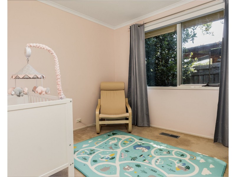 5 Victor Place, Attwood VIC 3049