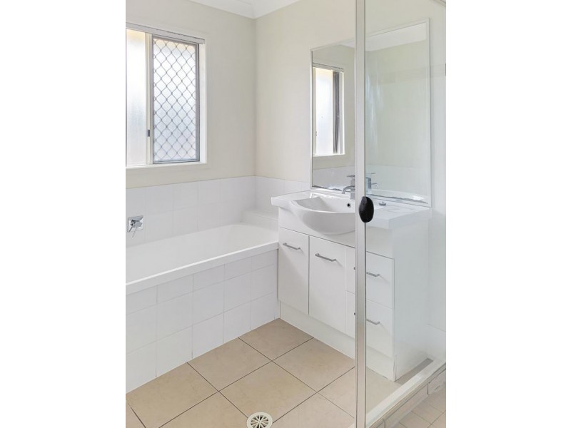 28 Burswood Close, Wulkuraka QLD 4305