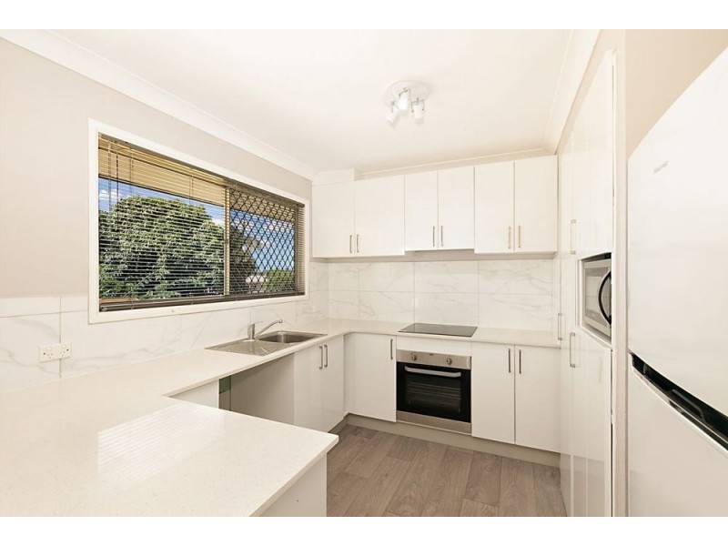 64 Barbaralla Drive, Springwood QLD 4127