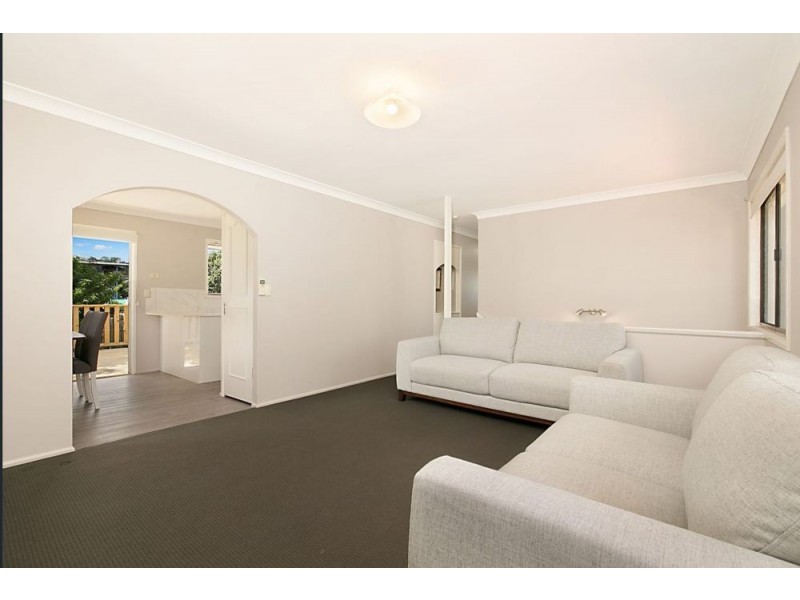 64 Barbaralla Drive, Springwood QLD 4127