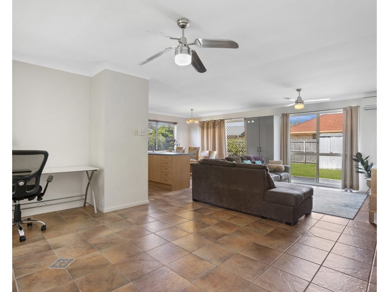 145 Cambridge Crescent, Fitzgibbon QLD 4018