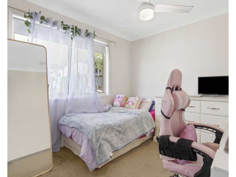 145 Cambridge Crescent, Fitzgibbon QLD 4018