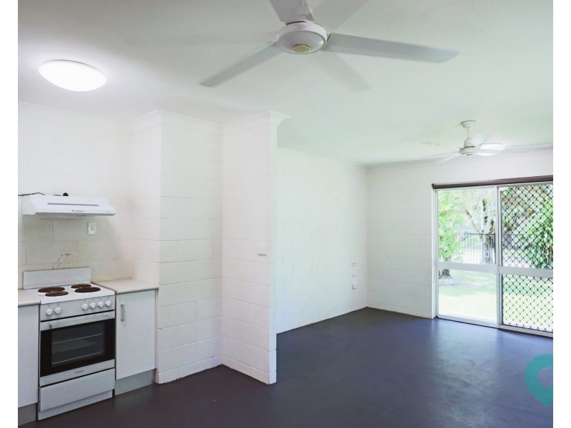 1 Meillion Court, White Rock QLD 4868