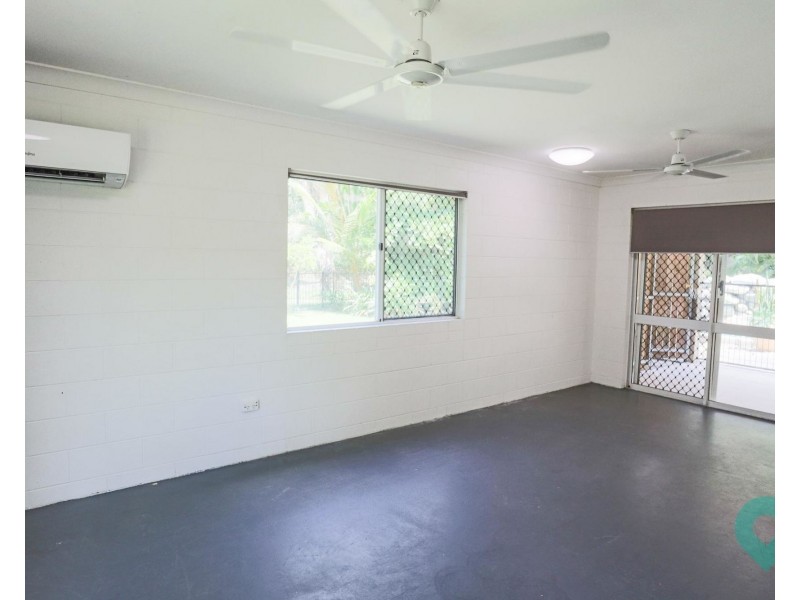 1 Meillion Court, White Rock QLD 4868