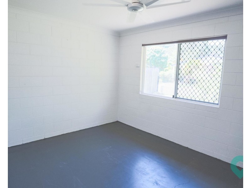 1 Meillion Court, White Rock QLD 4868