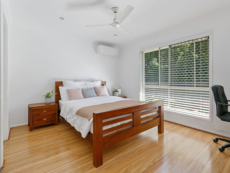 16 Walkers Rd, Everton Hills QLD 4053