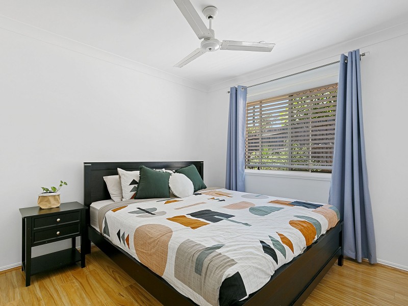 16 Walkers Rd, Everton Hills QLD 4053