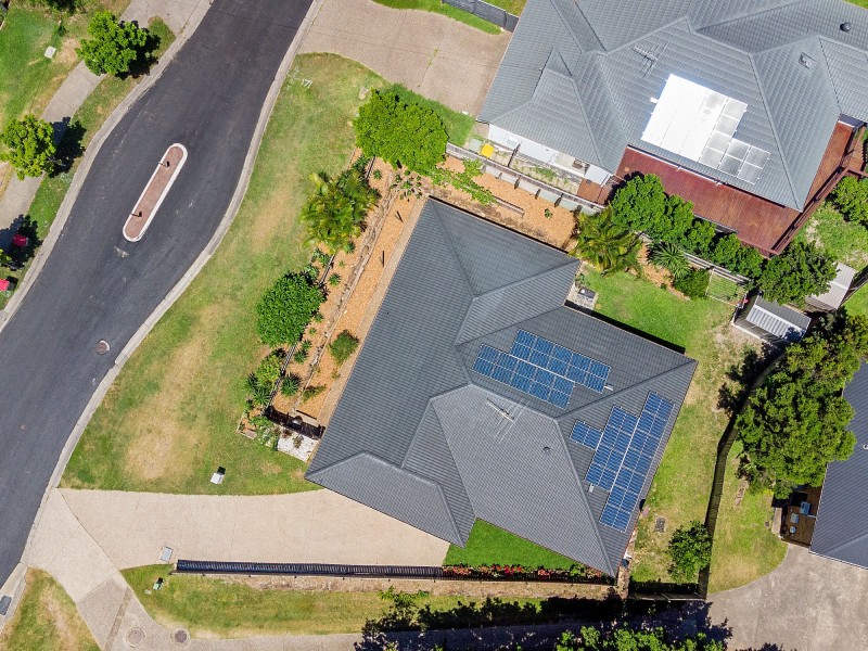 16 Walkers Rd, Everton Hills QLD 4053