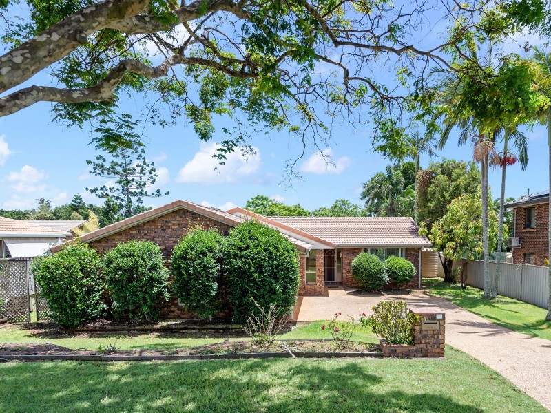 51 Catamaran St, Manly West QLD 4179