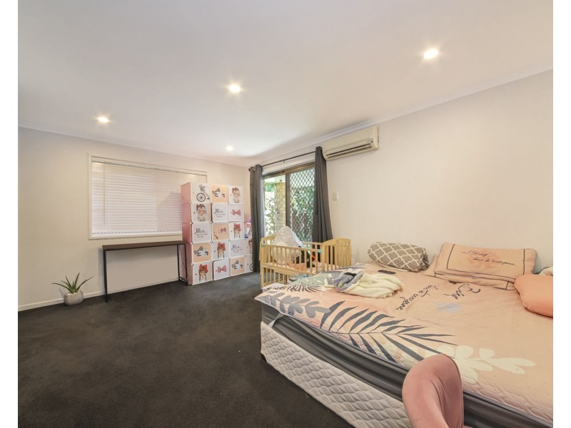 9 Stonyfell Court, Holland Park QLD 4121