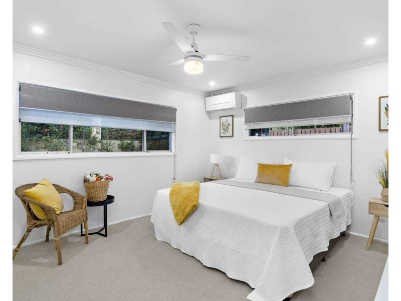 2/249 Bloomfield Street, Cleveland QLD 4163