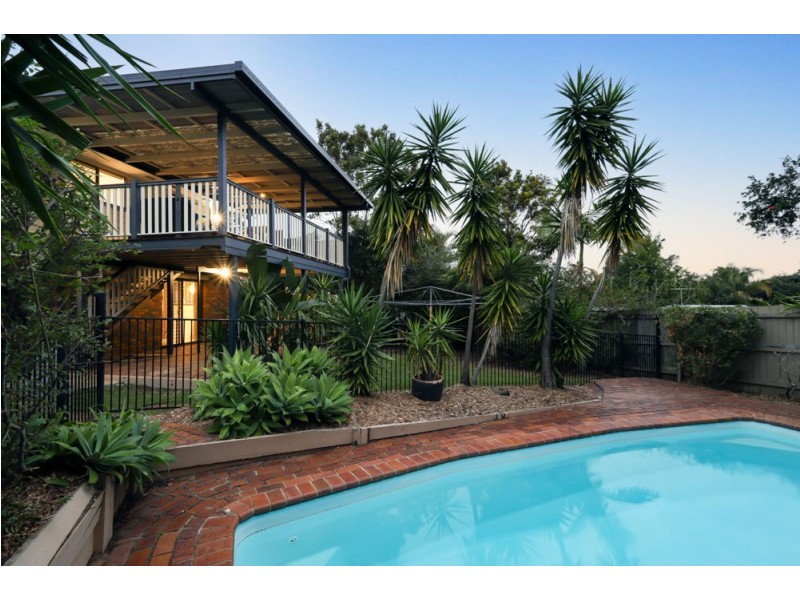 21 Detling Street, Stafford Heights QLD 4053