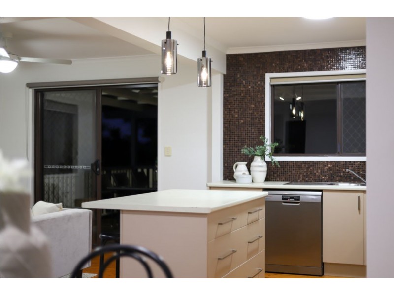 21 Detling Street, Stafford Heights QLD 4053