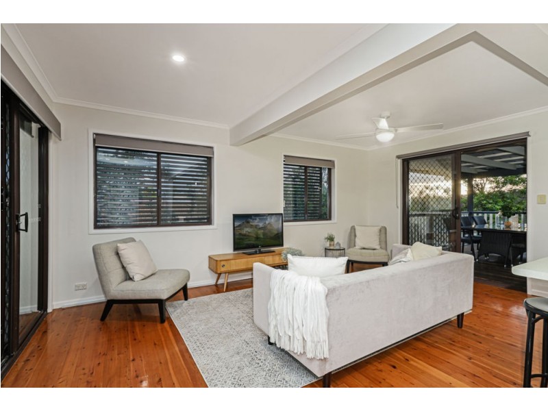 21 Detling Street, Stafford Heights QLD 4053