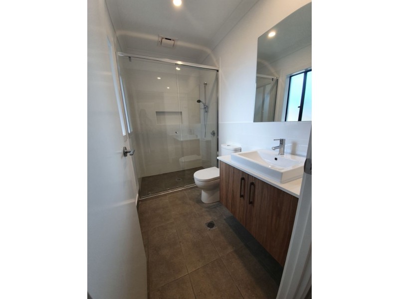 15 Forest Avenue, Ormeau QLD 4208