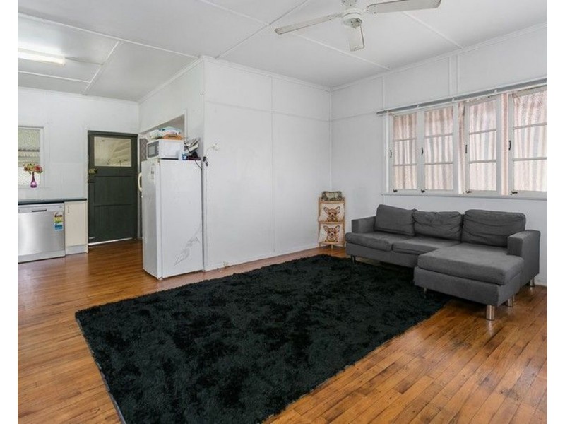 24 Charlotte St, Basin Pocket QLD 4305