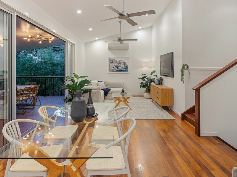 83 Plucks Road, Arana Hills QLD 4054