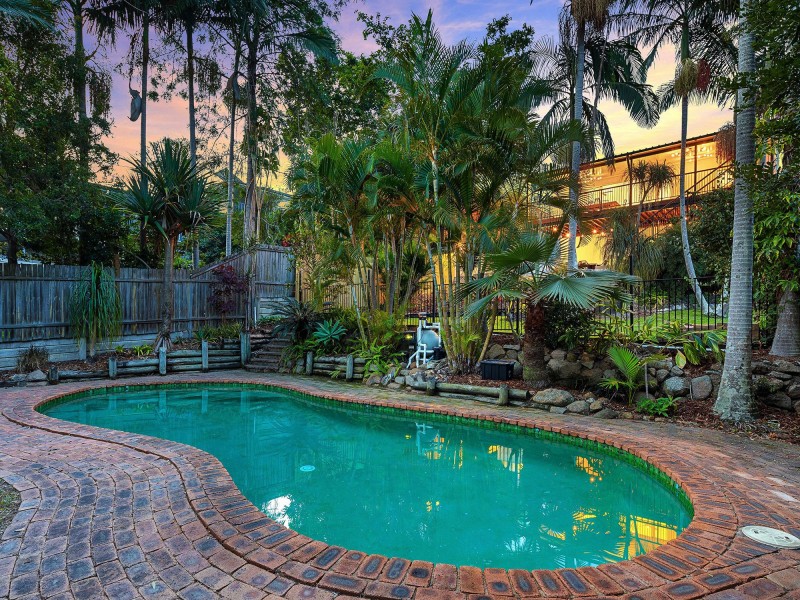 83 Plucks Road, Arana Hills QLD 4054