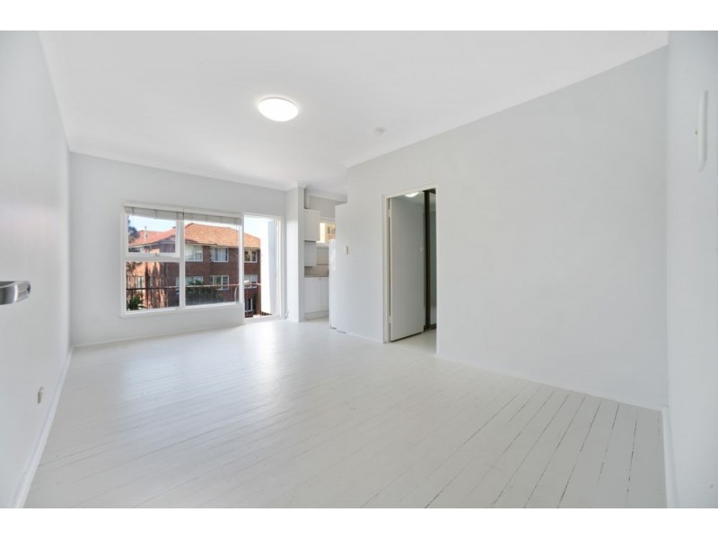 15/243a Old South Head Road, Bondi NSW 2026