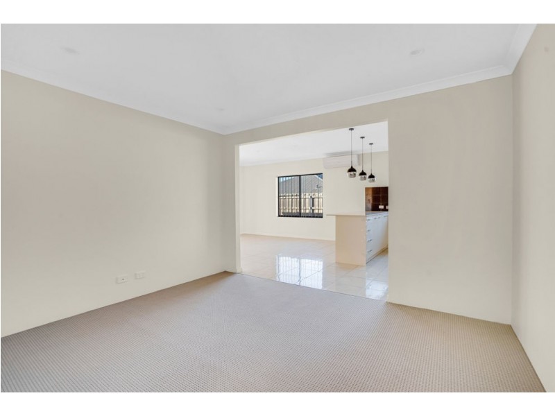 4 Warrego Outlook, Ellenbrook WA 6069