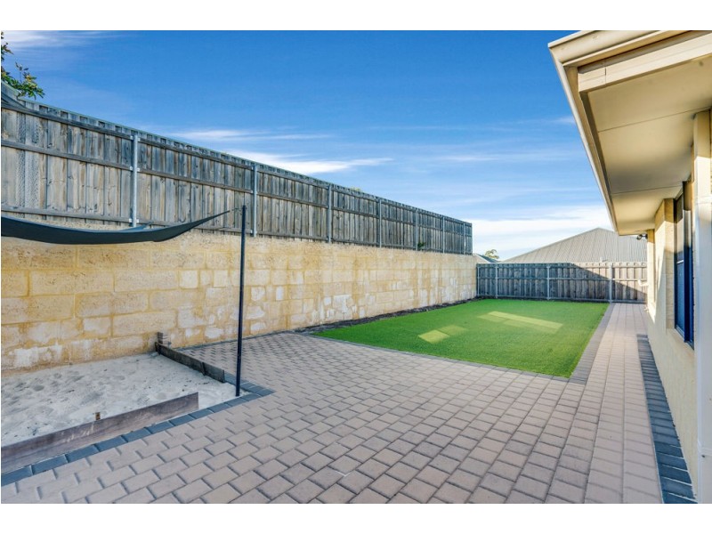 4 Warrego Outlook, Ellenbrook WA 6069