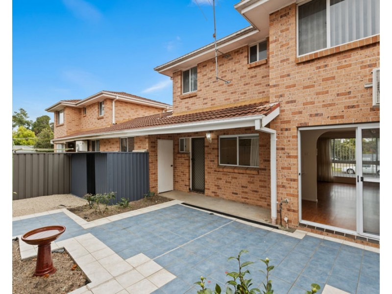 2/5 Guildford Place, Leumeah NSW 2560