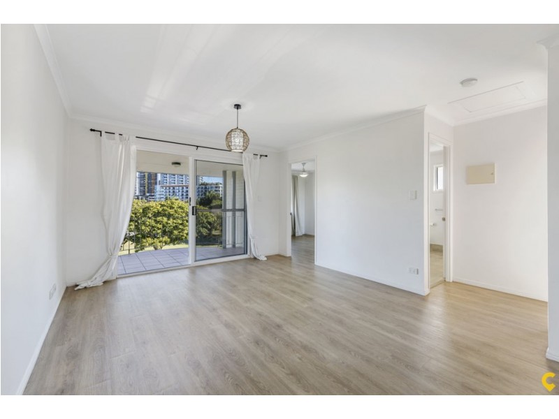 9/14 Camberwell St, East Brisbane QLD 4169