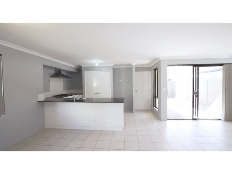 11 PEKIN PASS, Southern River WA 6110