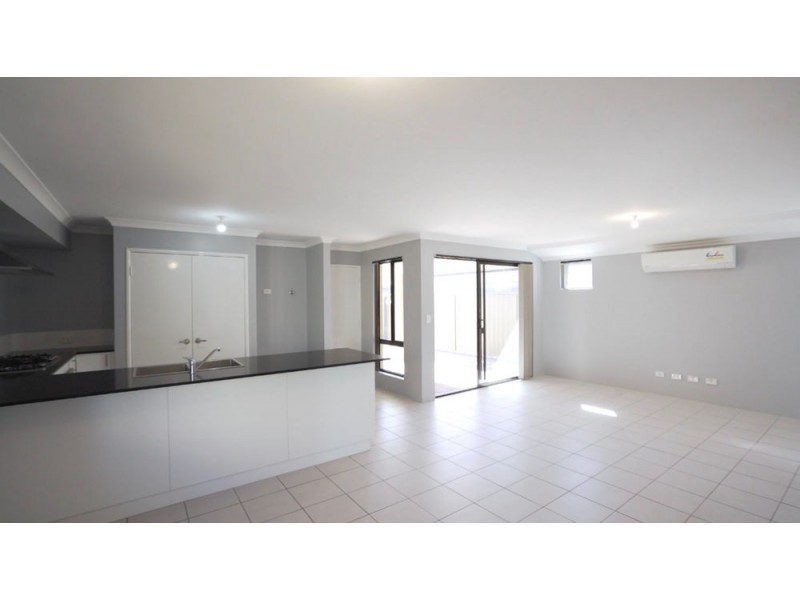 11 PEKIN PASS, Southern River WA 6110