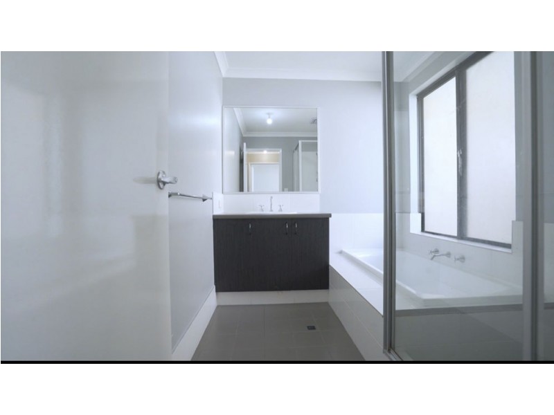 11 PEKIN PASS, Southern River WA 6110