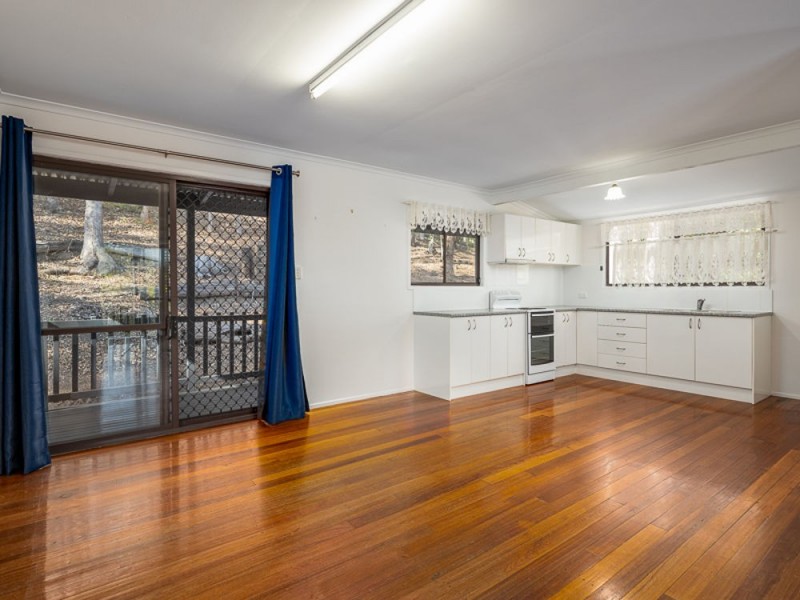 54 Bel Air Court, Ferny Hills QLD 4055