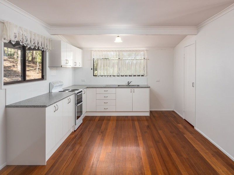 54 Bel Air Court, Ferny Hills QLD 4055