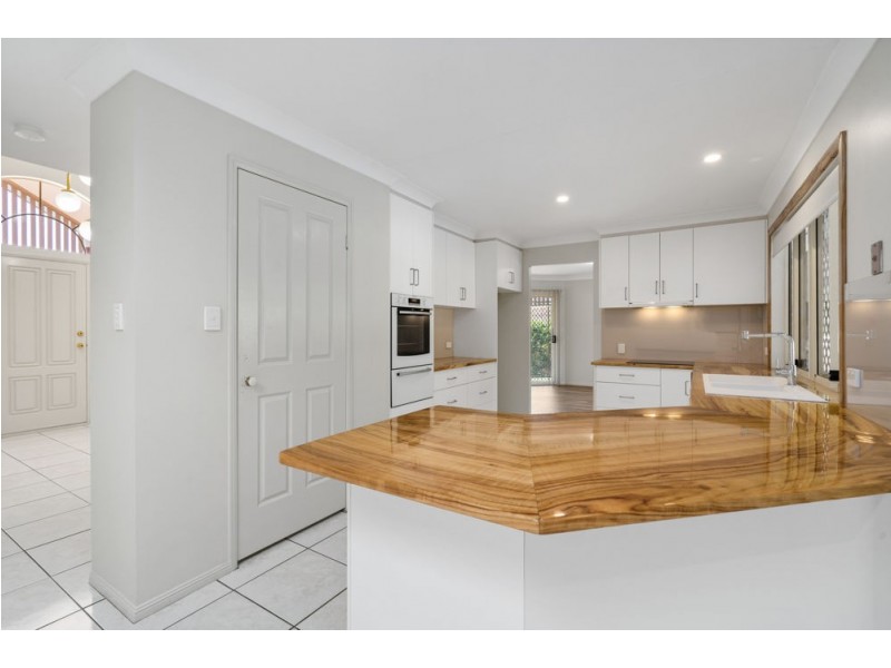 21 Baronga Street, Middle Park QLD 4074