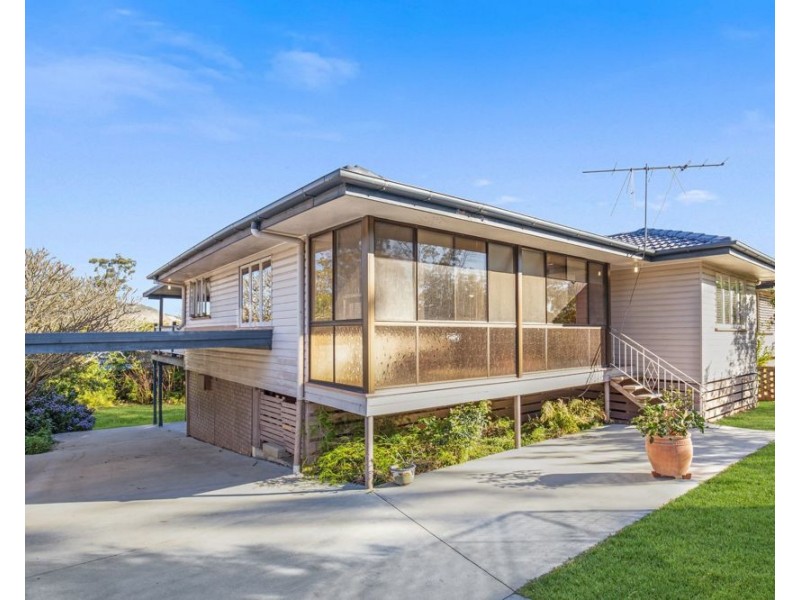 11 Conlo Crescent, Ferny Hills QLD 4055