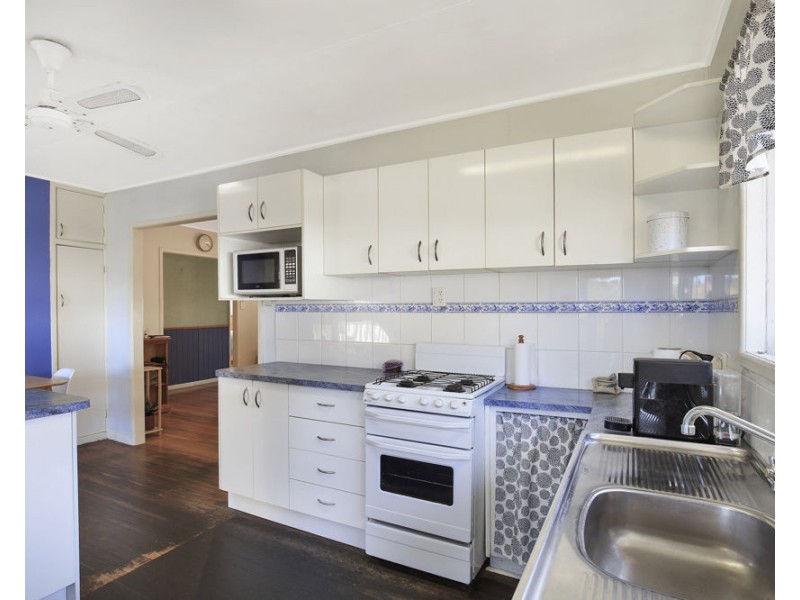 11 Conlo Crescent, Ferny Hills QLD 4055