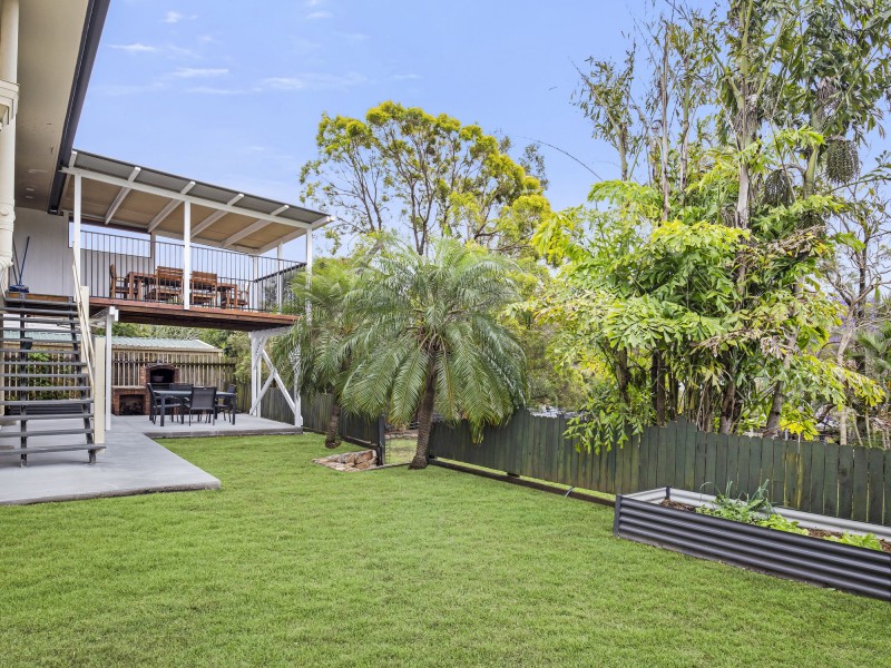 19 Longford St, Everton Hills QLD 4053